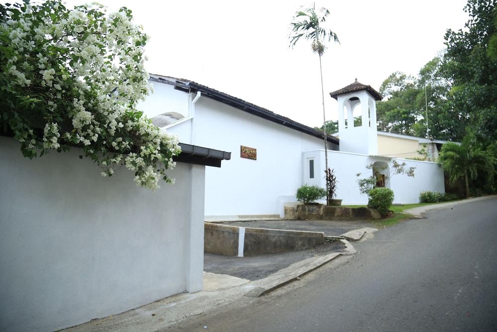 Regent Lodge Hotel & Villa Kandy Zewnętrze zdjęcie